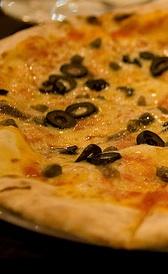 La pizza romana congelada es un alimento rico en vitamina A y carbohidratos pizza romana congelada, alimento rico en vitamina A y carbohidratos
