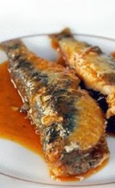 Imagen de las sardinas en tomate o sardinas con salsa de tomate Sardinas en tomate o sardinas con salsa de tomate